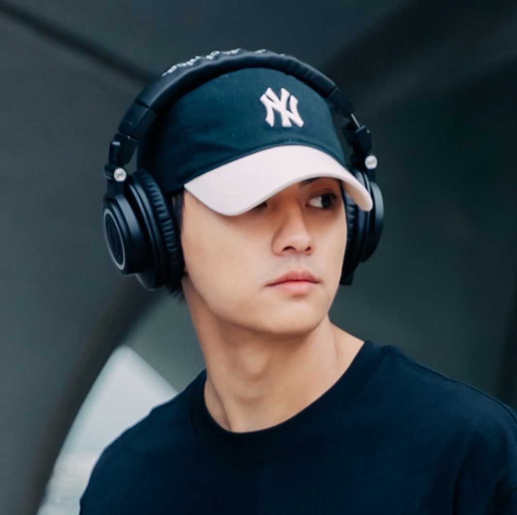 MLB Two-Tone color block Cap  หมวกแก๊ปทูโทน สีขาว สีครีม สีดำ สีเขียว สีกรม สีชมพู สีน้ำเงิน สีแดง