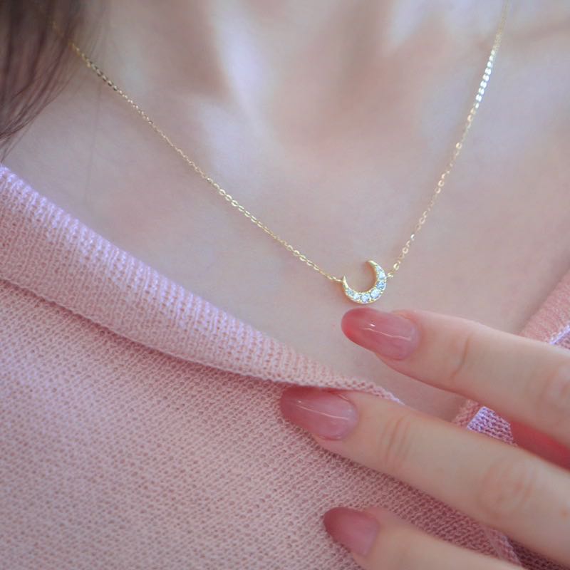 ♡สร้อยคอพระจันทร์ [elegant collection] จี้ขนาดเล็กที่ประดับด้วยเพชรเต็มพระจันทร์