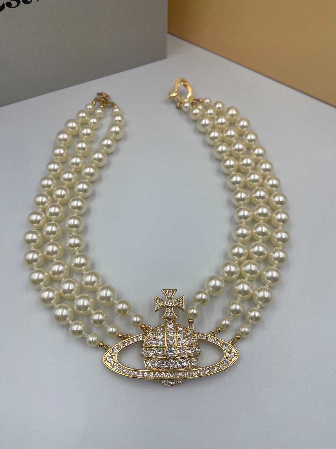 📌(ทักเชทก่อนสั่งซื้อ)   New vivienne westwood  Necklace 