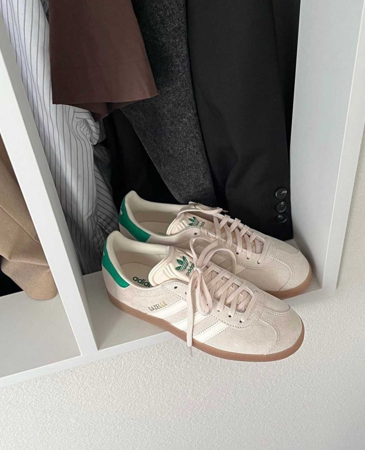 (PRE ORDER 5-7 วัน) Adidas Gazelle White Cream Green