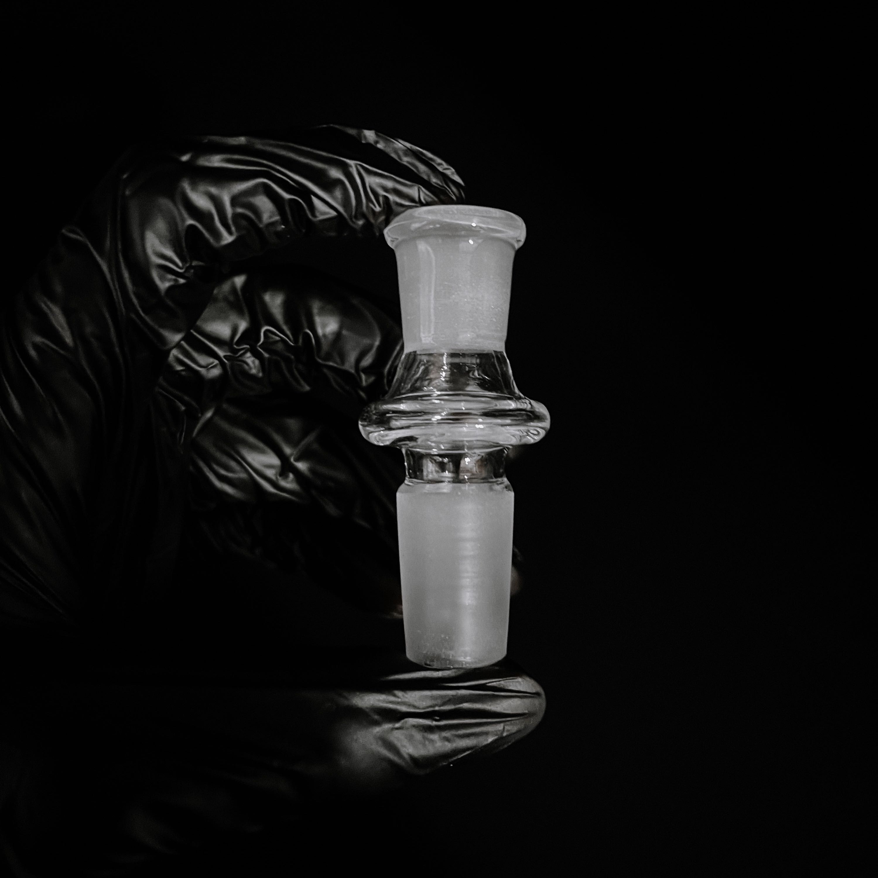 18mm l Male to 14mm l Female Glass Adapter