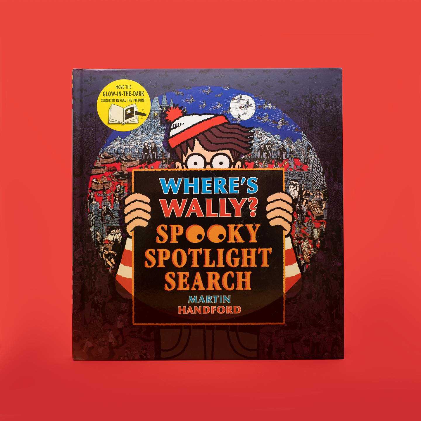 WHERE'S WALLY - Spooky Spotlight Search