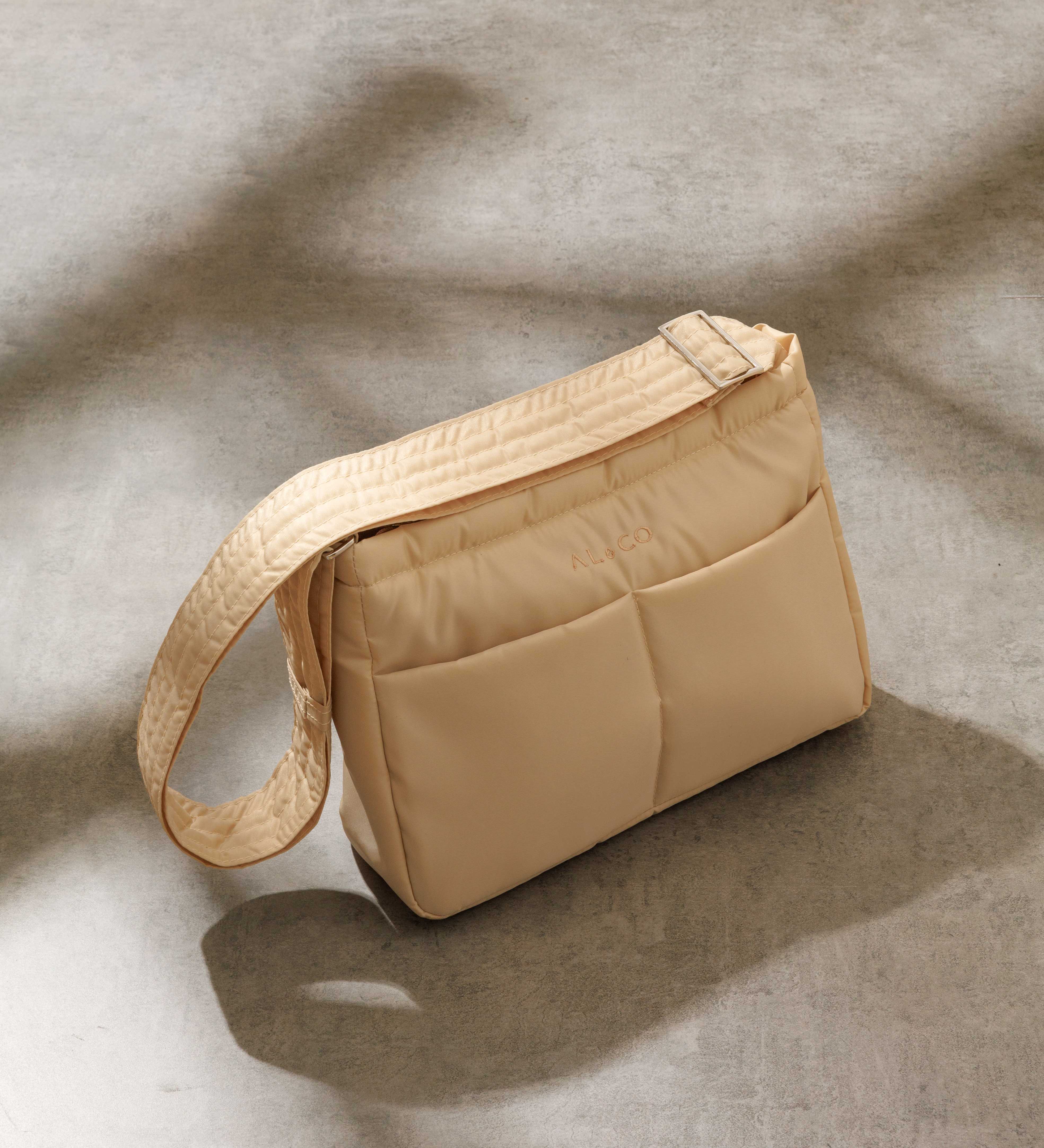 AL&CO | Nelly Nylon Sand กระเป๋าสะพายไนลอนสีแซนด์ (ครีมอ่อน)