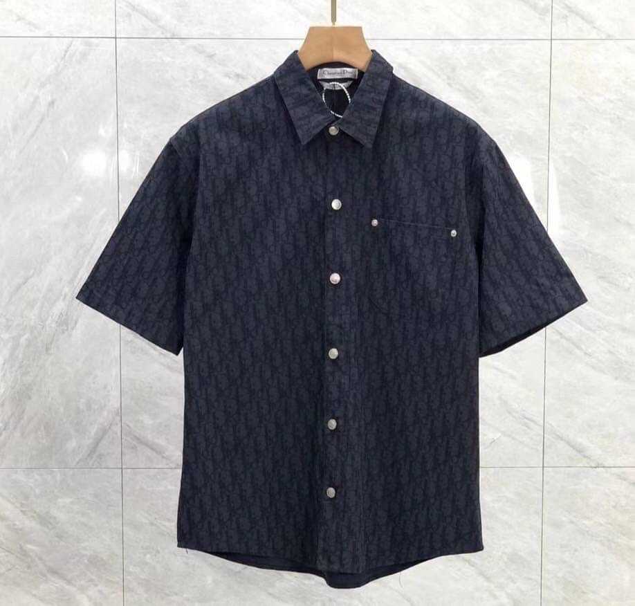 CHRISTIAN DIOR OBLIQUE SHORT-SLEEVED SHIRT เสื้อเชิ้ตคอปกแขนสั้น แบรนด์คริสเตียนดิออร์
