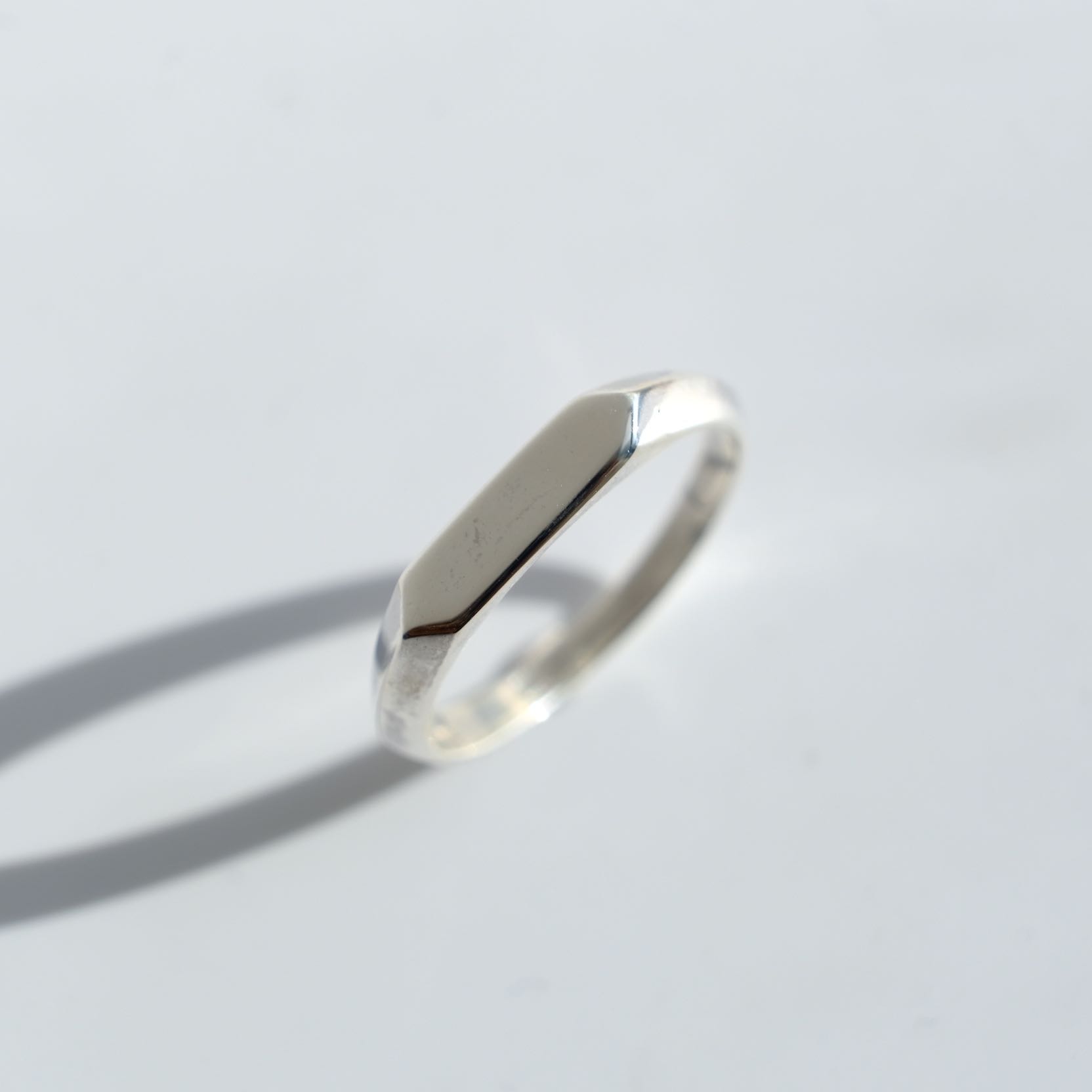 Signet Sharp Ring / 925 Pure Sterling Silver (Free Engraving)