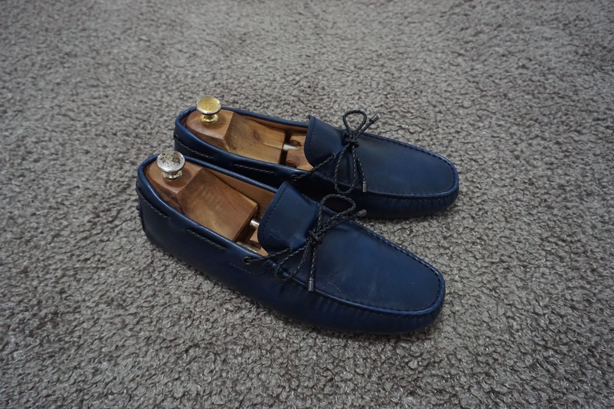 TOD'S Gommino Driving Shoes size 6.5