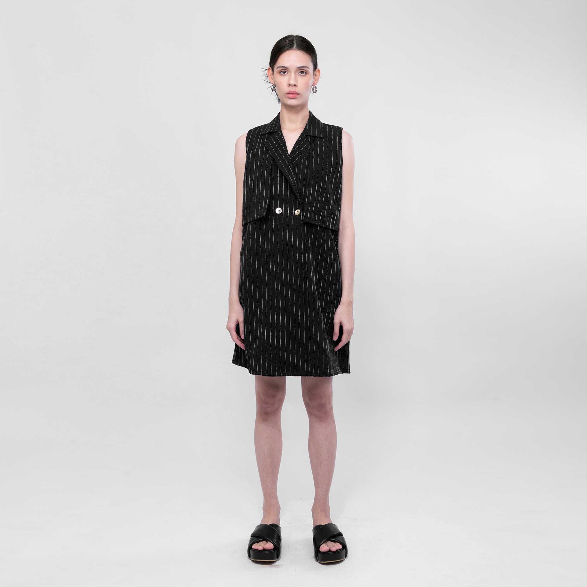 QueenCows ชุดให้นม Adriana Jacket Dress (Black)