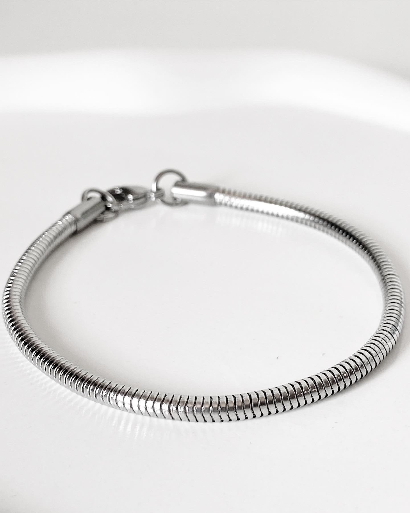 Classic bracelet