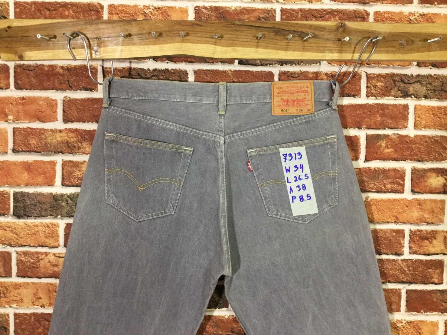 รหัส7313 Levi's501 สีเทา  Made in Mexico เลขกระดุม4090 วัดจริง เอว34