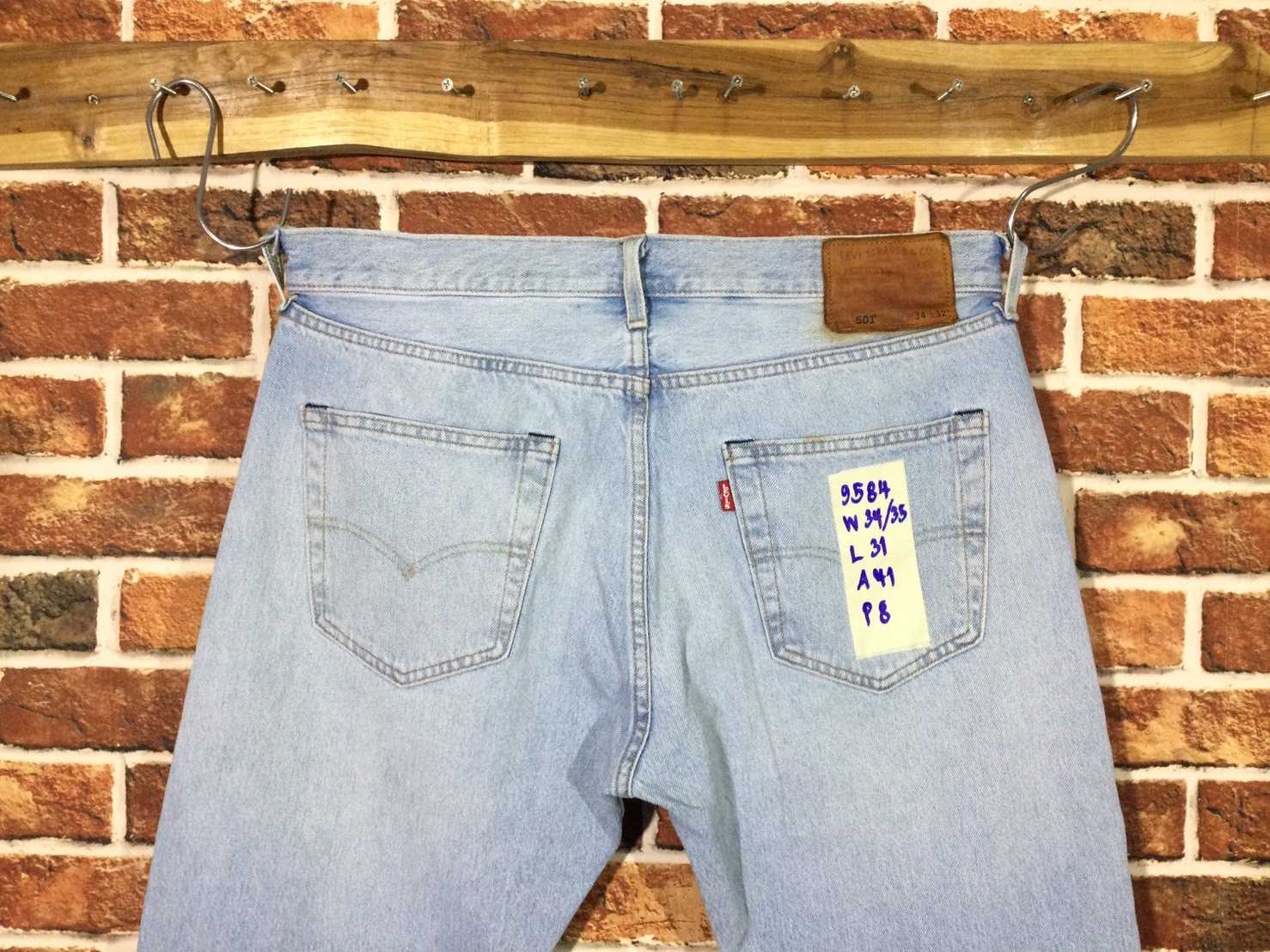 รหัส9584 Levi's501(Big E) (ป้ายหนัง)Levi's premium  Made in China เลขกระดุม3496 วัดจริง เอว34/35