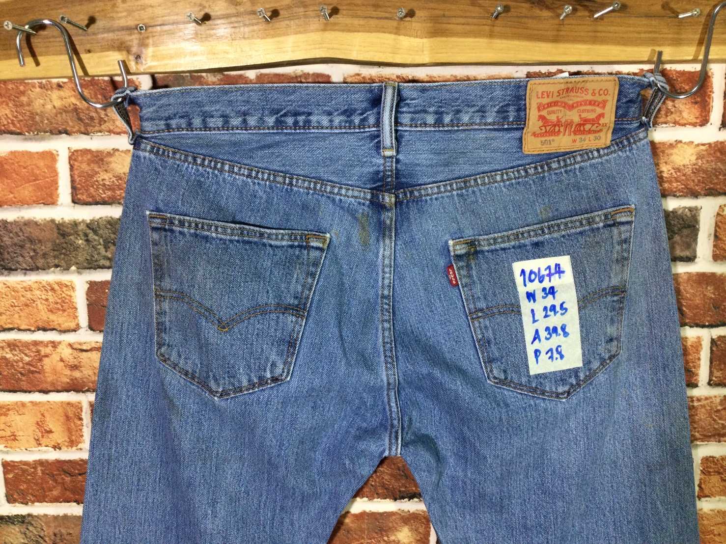 รหัส10674 Levi's501(ตรงป้าย) Made in Egypt   เลขกระดุม4649 วัดจริง เอว34