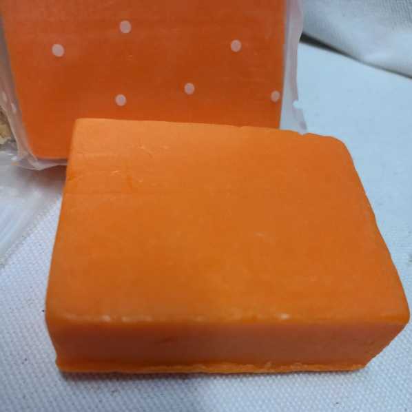 สบู่กลูต้า ส้มใสวิตามินซี กลูต้าผสมวิตามินซีเข้มข้น และน้ำมันมะพร้าวสกัดเย็น 100% ระเบิดขี้ไคล