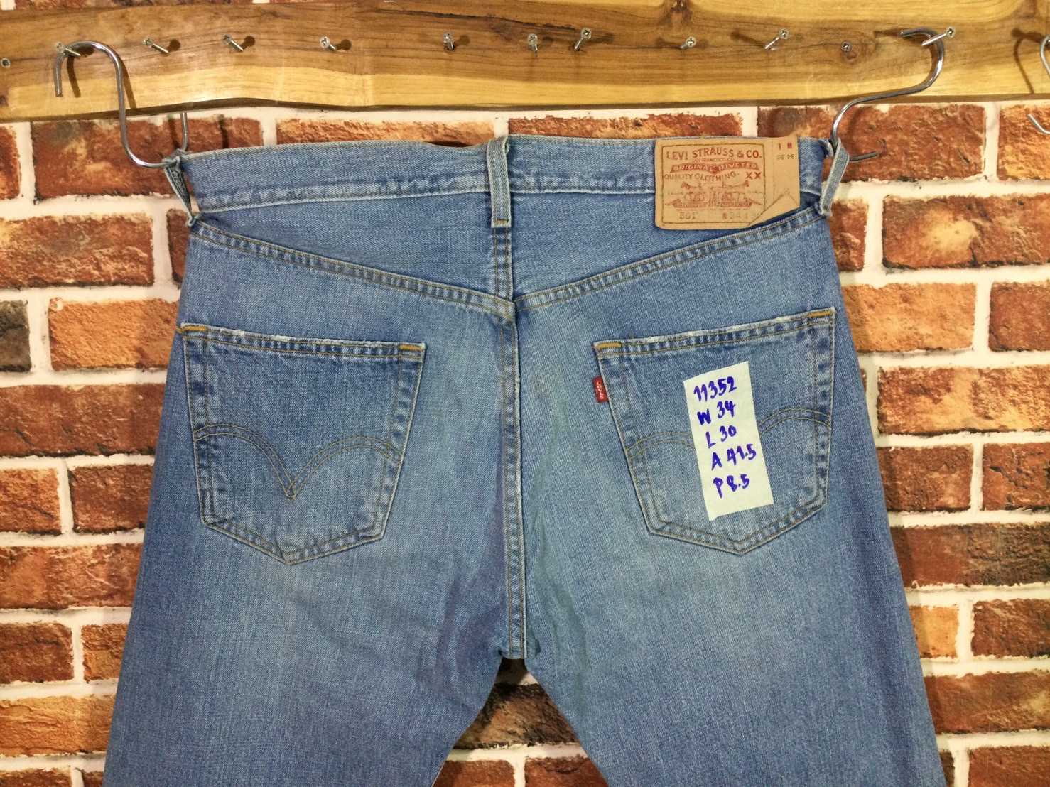 รหัส11352 Levi's501(ตรงป้าย) Made in Colombia เลขกระดุม689 วัดจริง เอว34