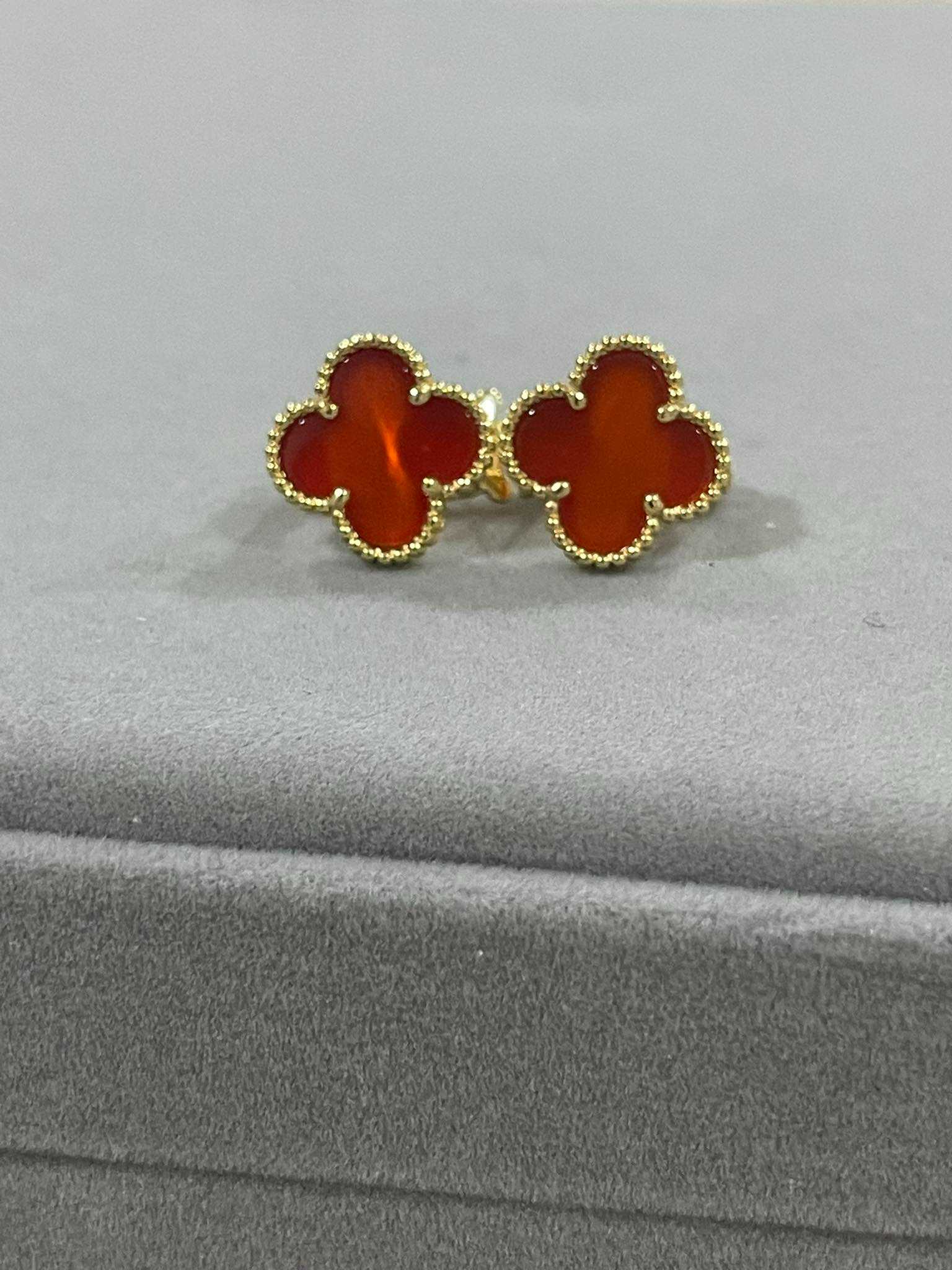 ต่างหู แดง หินคารนาเลี่ยนแท้ 15mm clip on earrings