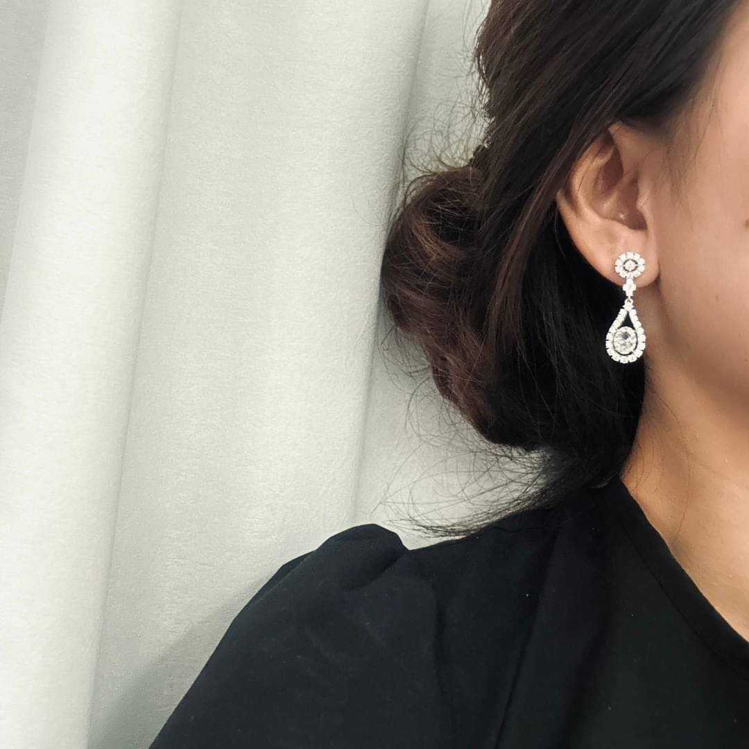 kelly drop diamond earrings