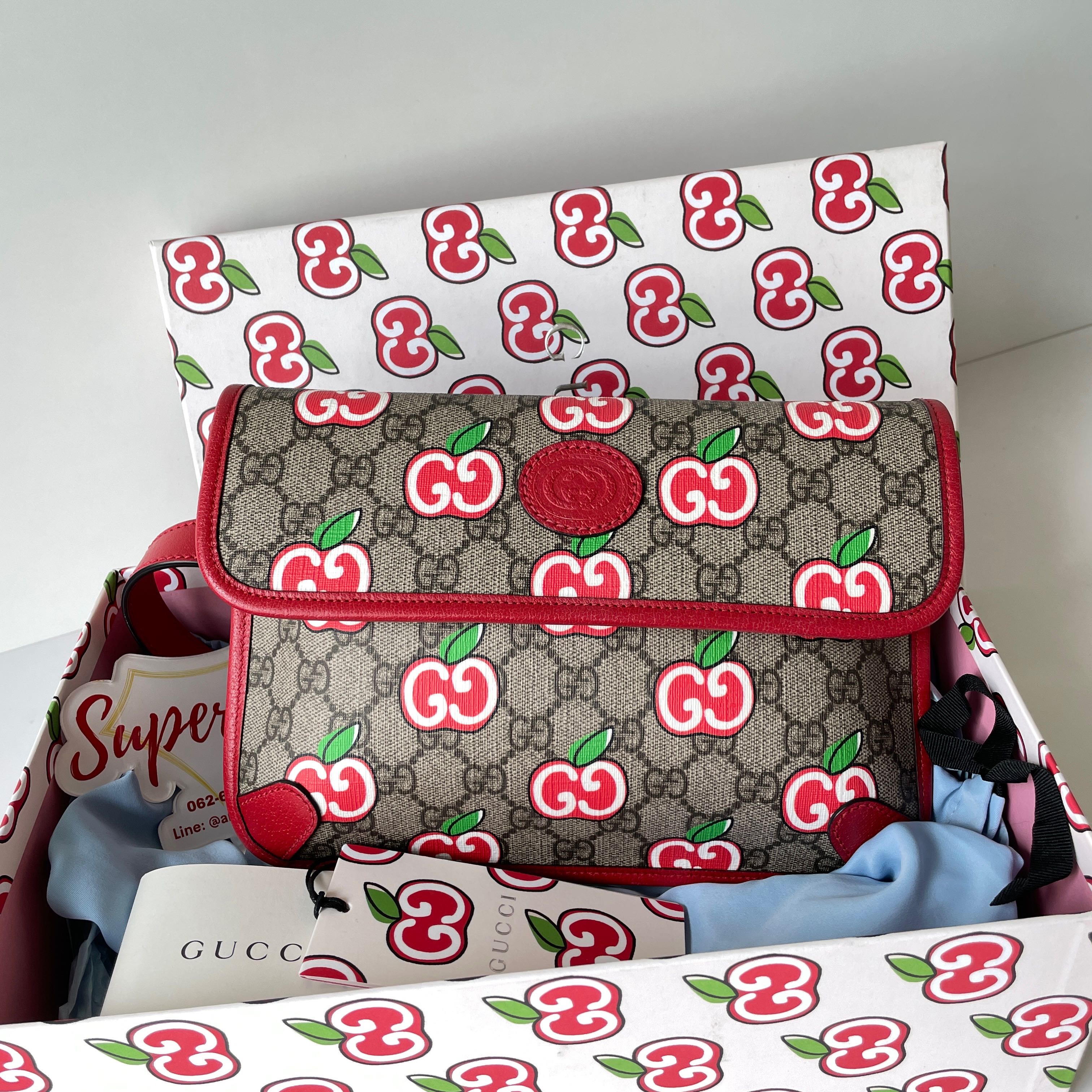 Like new! GG APPLE COLLECTION Gucci Chinese 