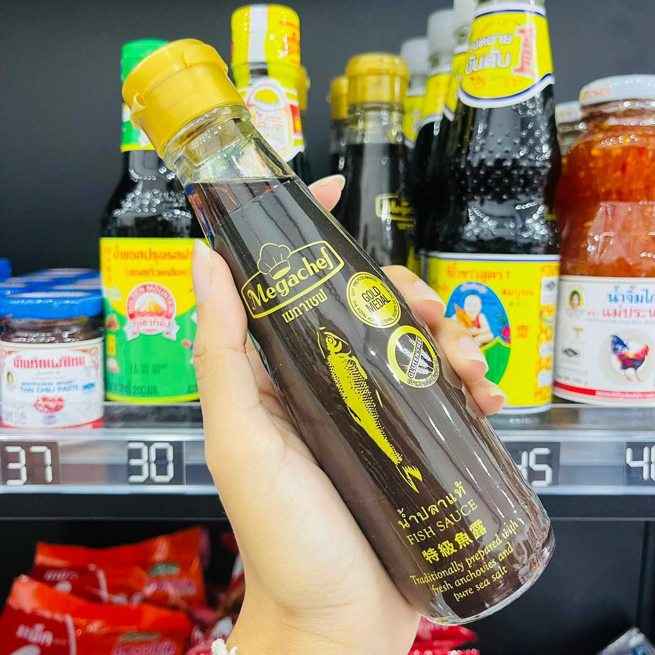 น้ำปลาแท้ ตรา Megachef