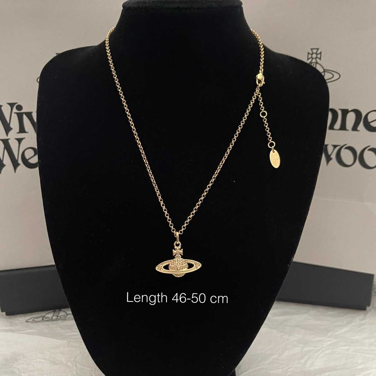 New vivienne westwood Necklace​  Yellow Gold  📌(ทักเชทก่อนสั่งซื้อ)