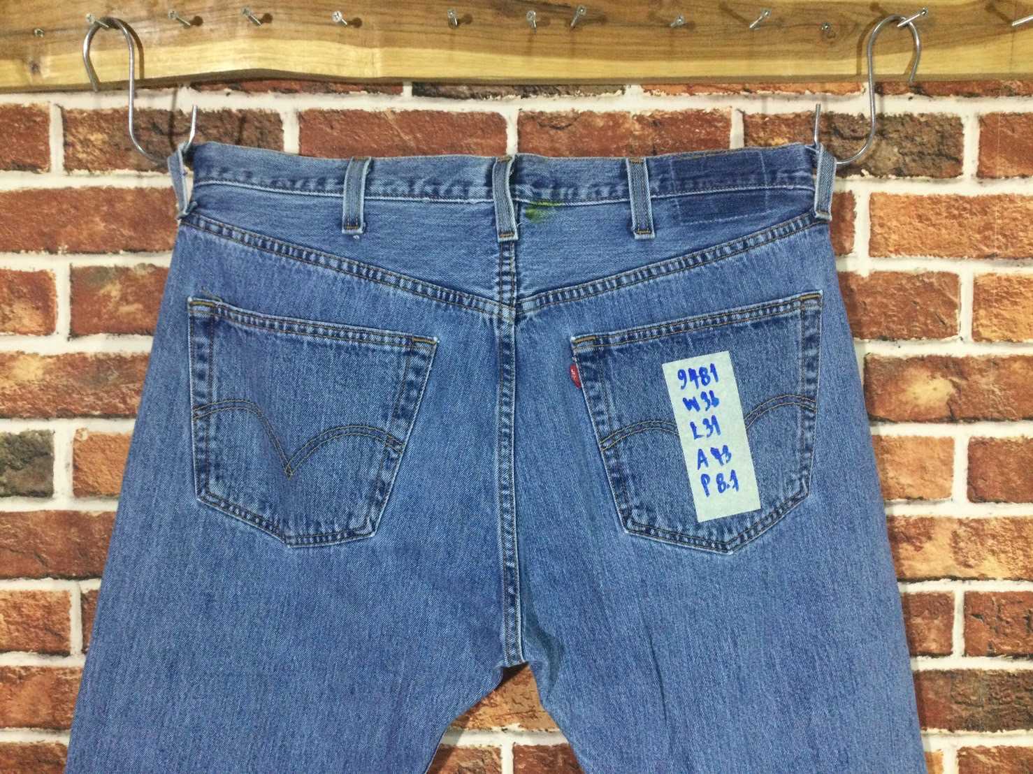 รหัส9481 Levi's501(ปะเก็นหลังบิน)  Made in Hait เลขกระดุม4355 วัดจริง เอว36