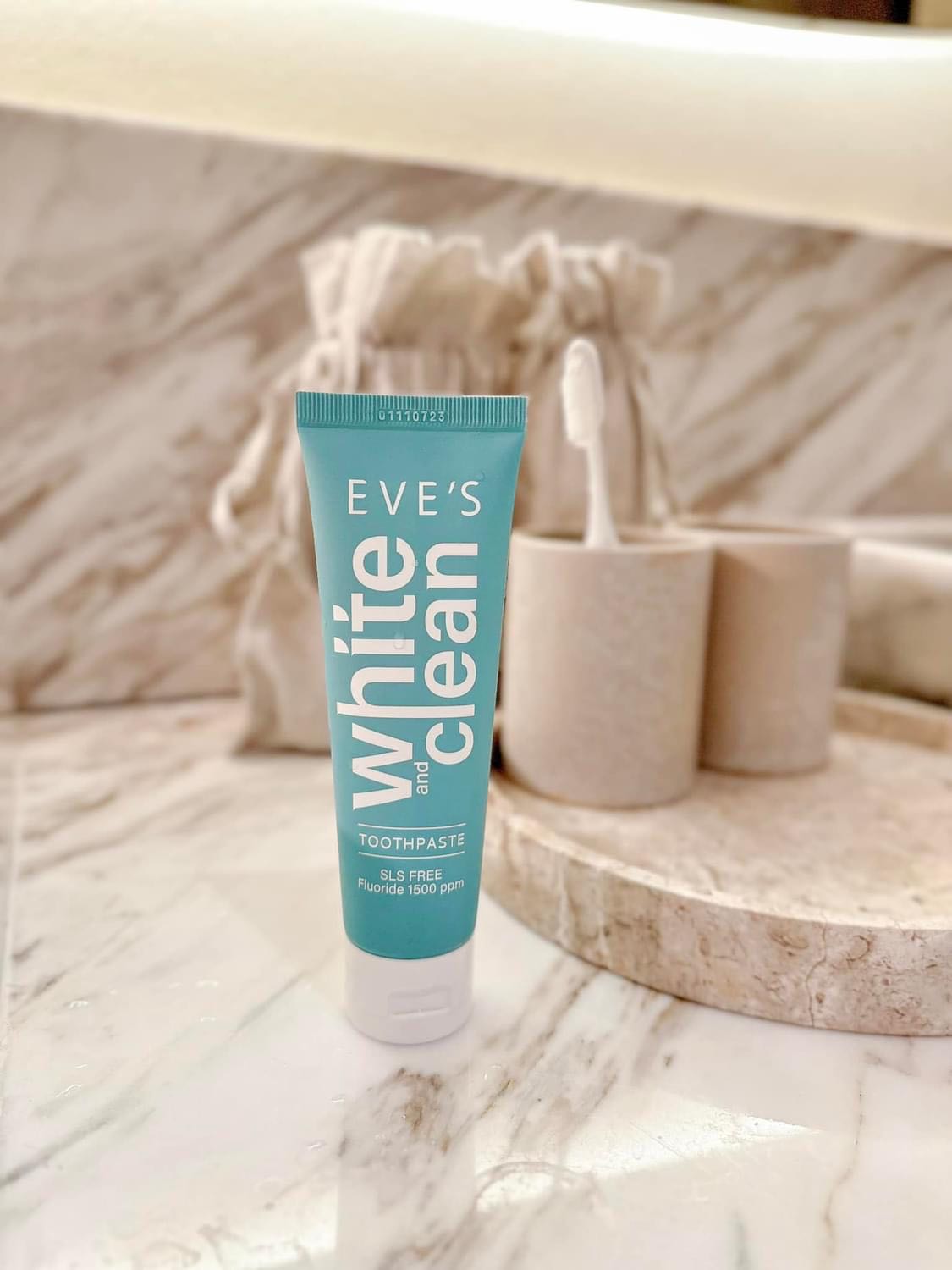 ยาสีฟันอีฟส์ (Eve's White&Clean Toothpaste)