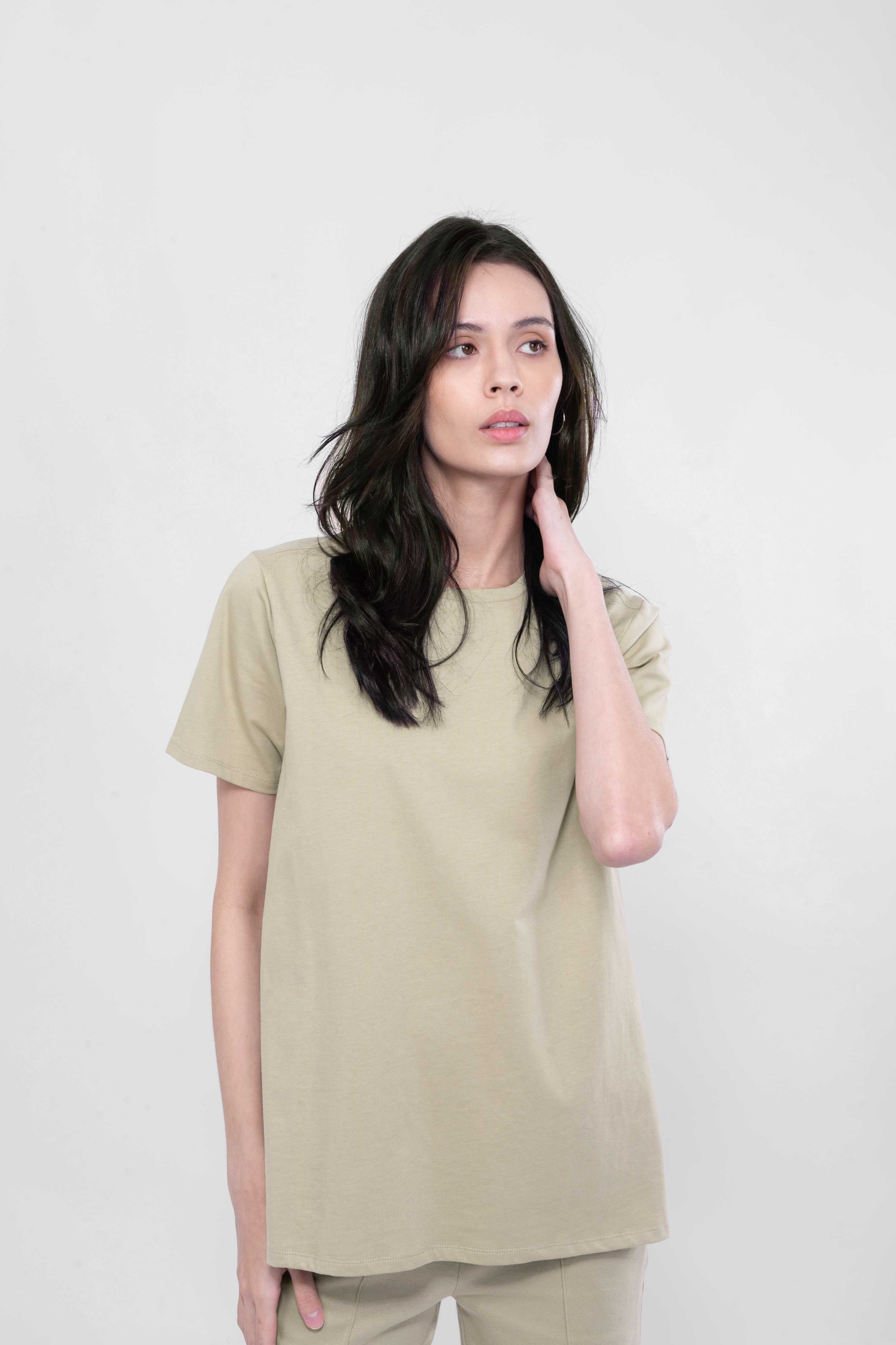 QueenCows เสื้อให้นม Jona T-Shirt (Khaki)