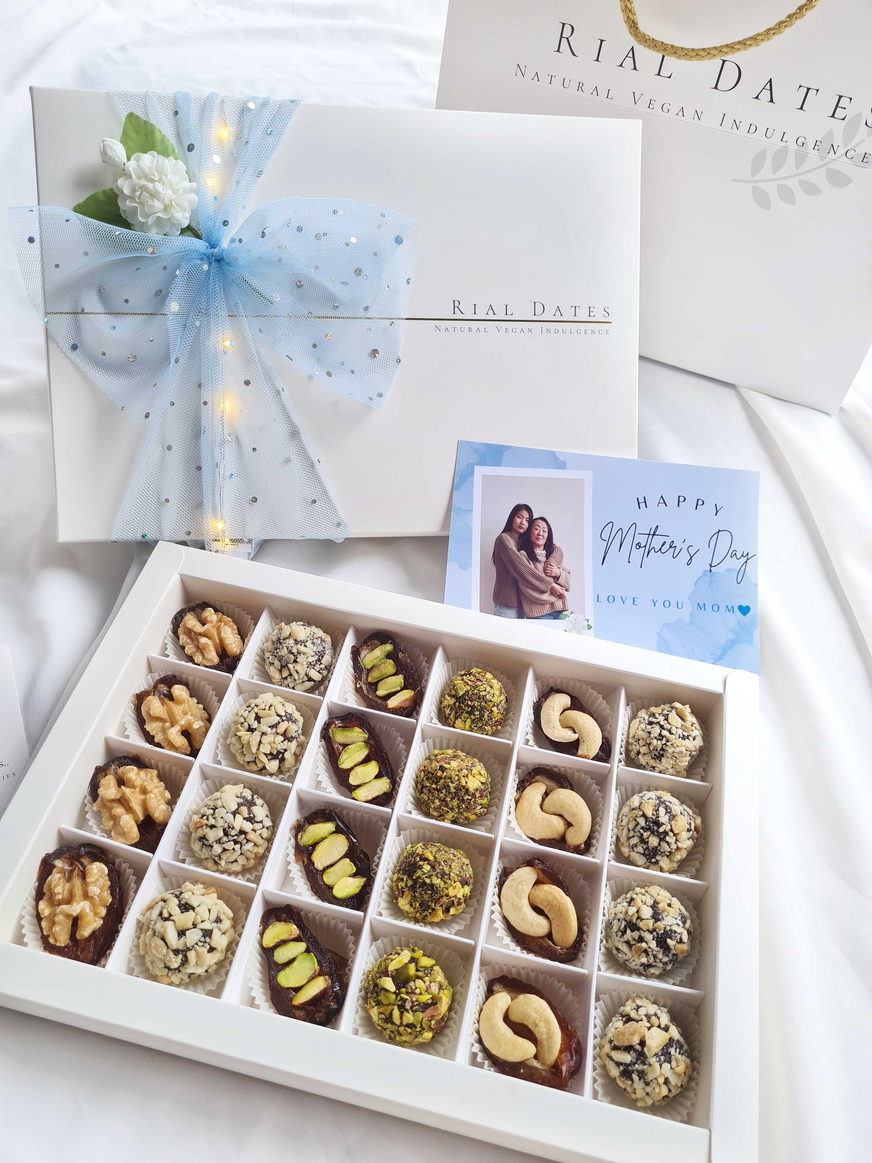 MOTHER'S DAY Elegant set - Exclusive nuts collection 