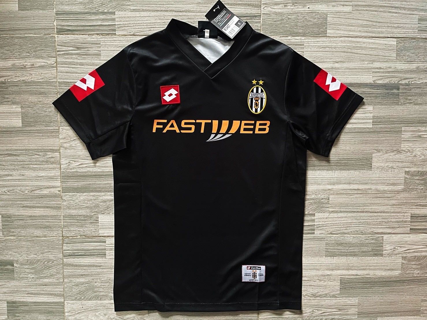 เสื้อย้อนยุคยูเวนตุส  เกรดแฟนบอล 2024