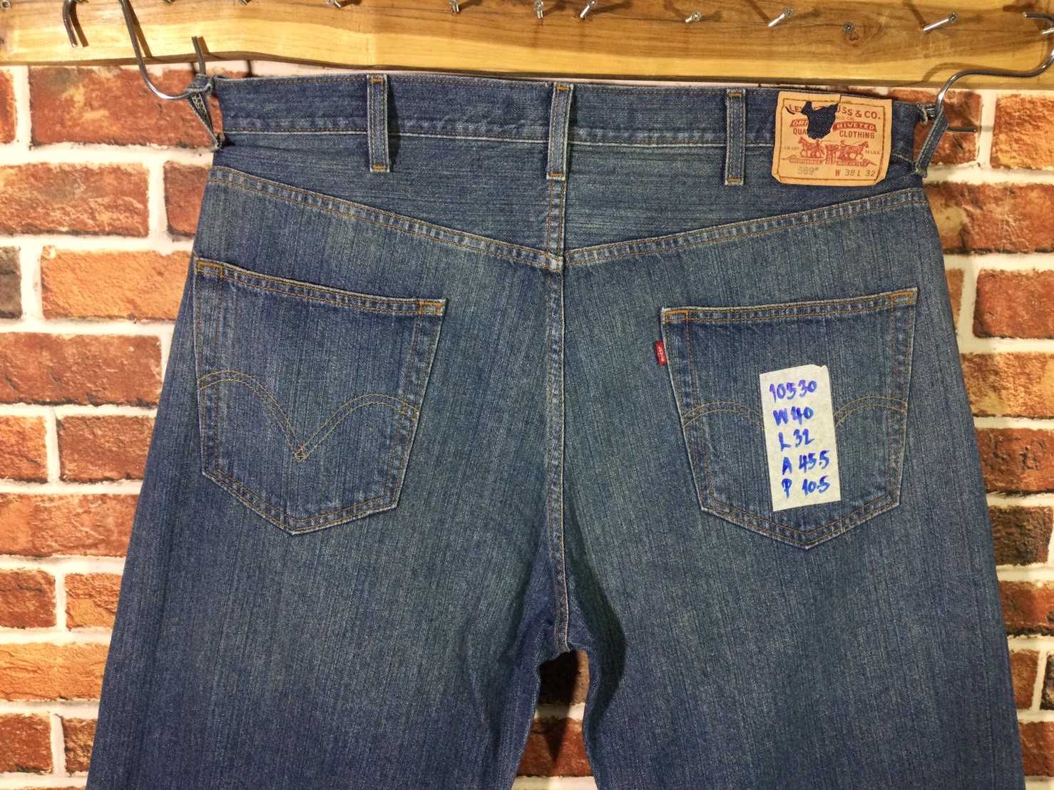 รหัส10530 Levi's569 สีสนิม Made in Cambodia เลขกระดุม177 วัดจริง เอว40