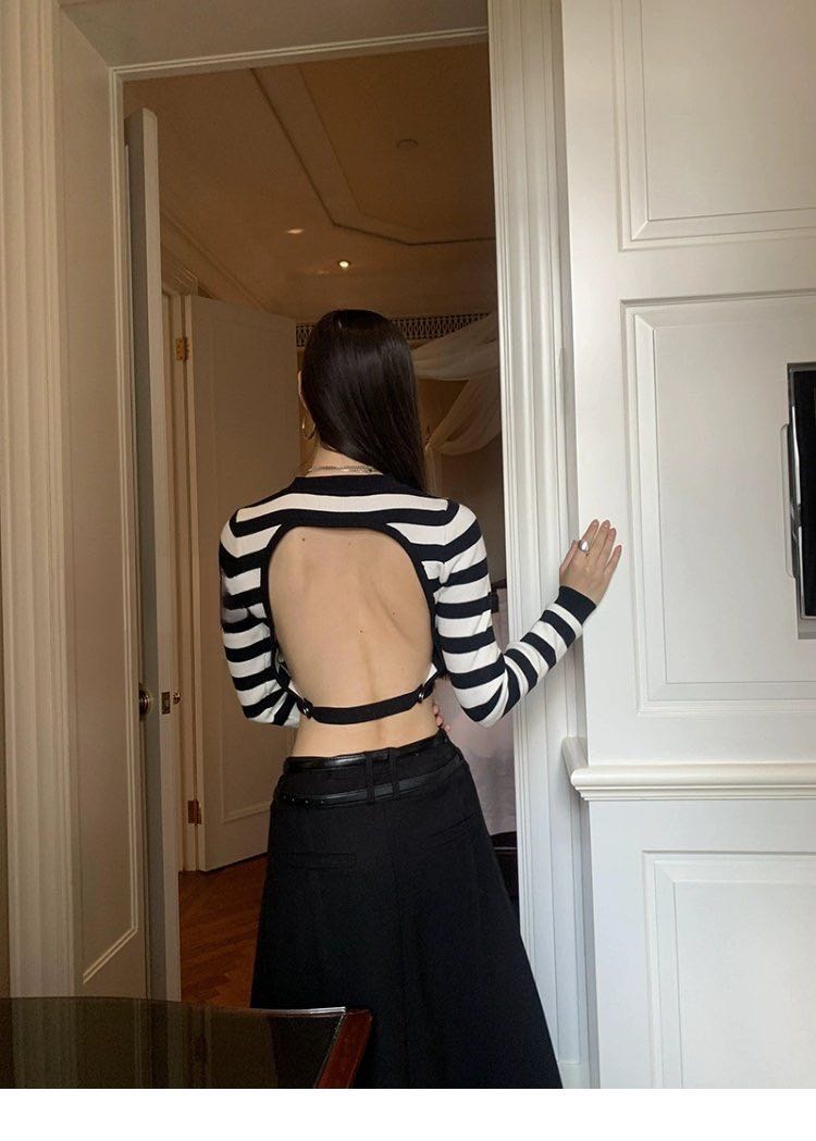 OPEN BACK WITH KNITTED BASE TOP