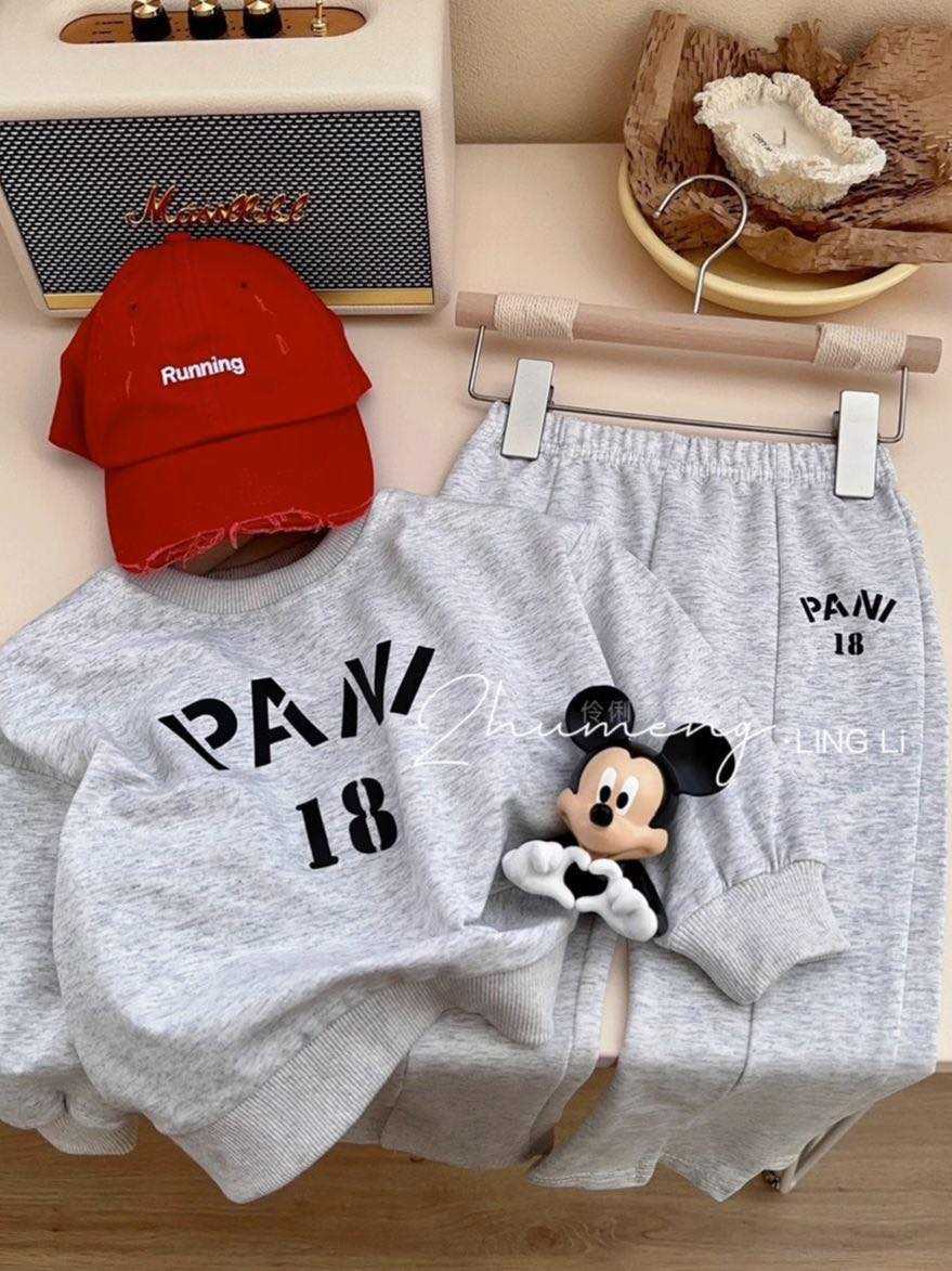 KR83 ชุดเซทเสื้อแขนยาว กางเกงวอร์มสีเทา