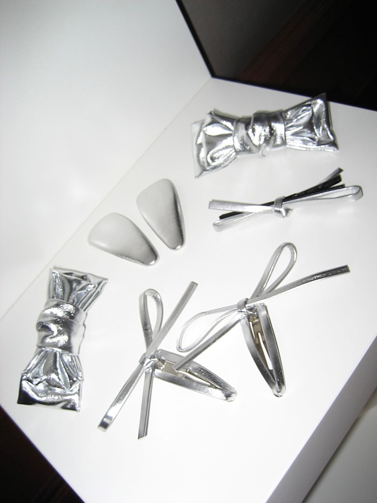 Metallic collection🤍✨🕯️🖤
