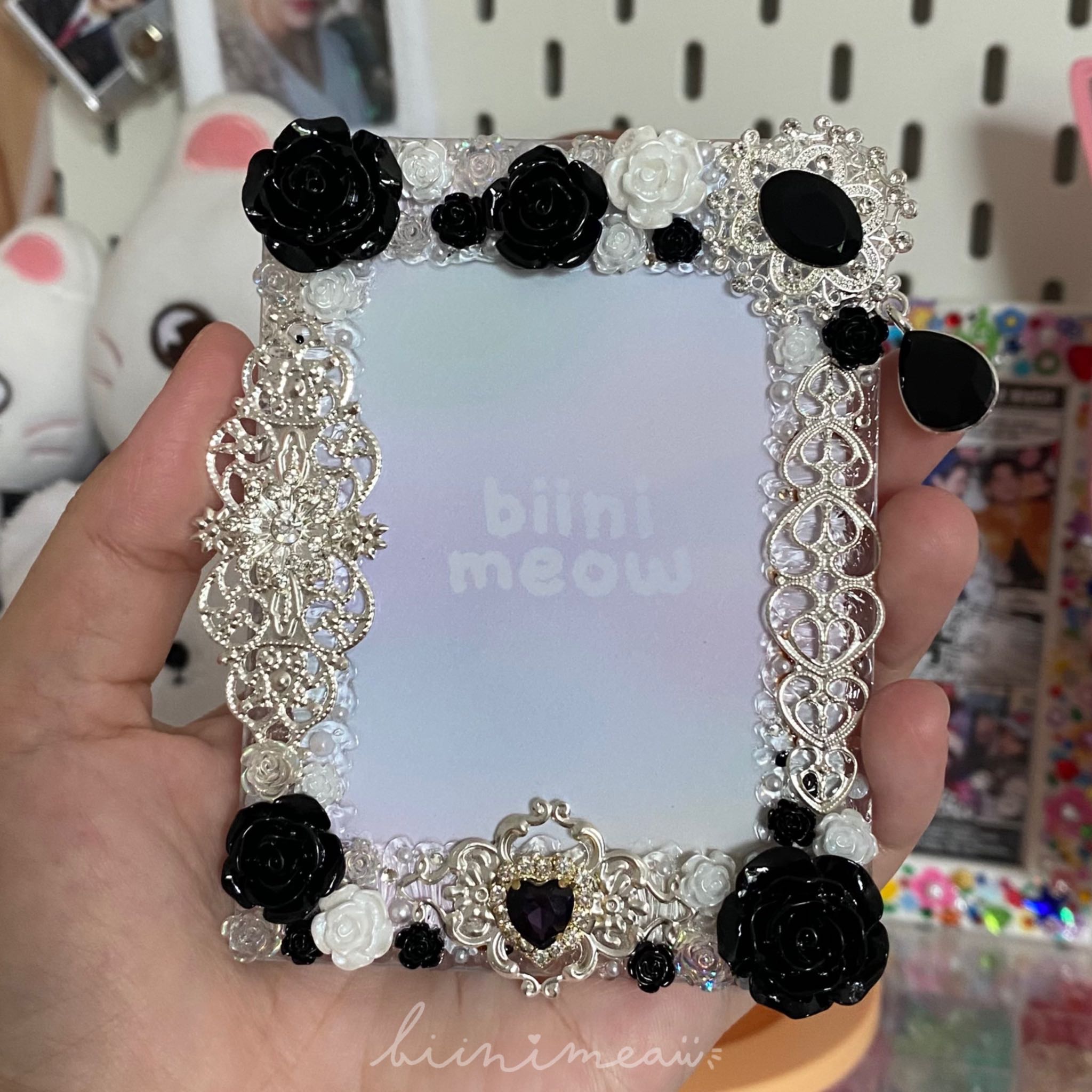 👑 เฟรมการ์ดราชนิกุล 🖤✨