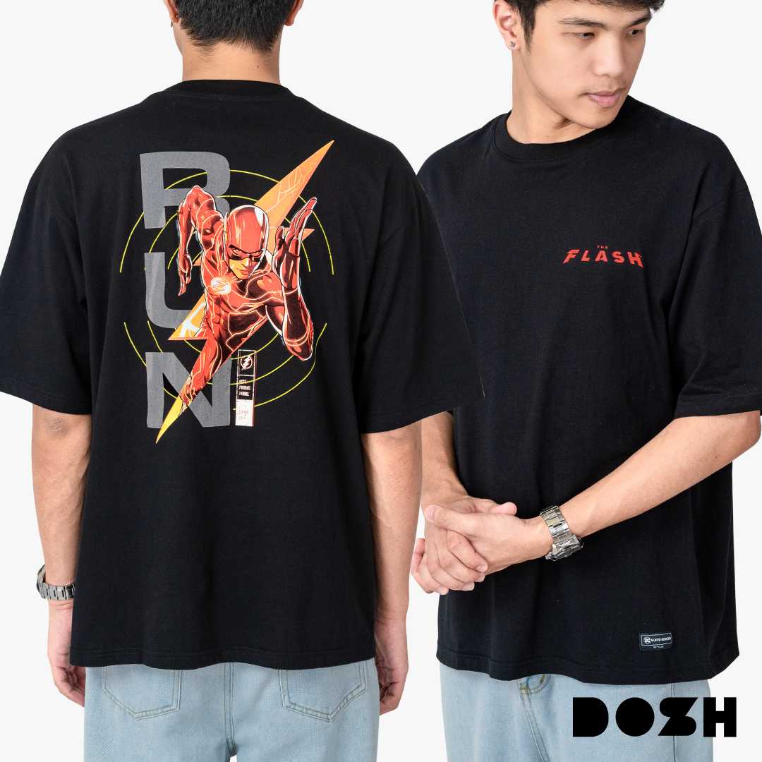 DOSH MEN'S OVERSIZED T-SHIRTS THE FLASH MOVIE 2023 เสื้อยืดคอกลม แขนสั้น ผู้ชาย DFMMT5003-BL