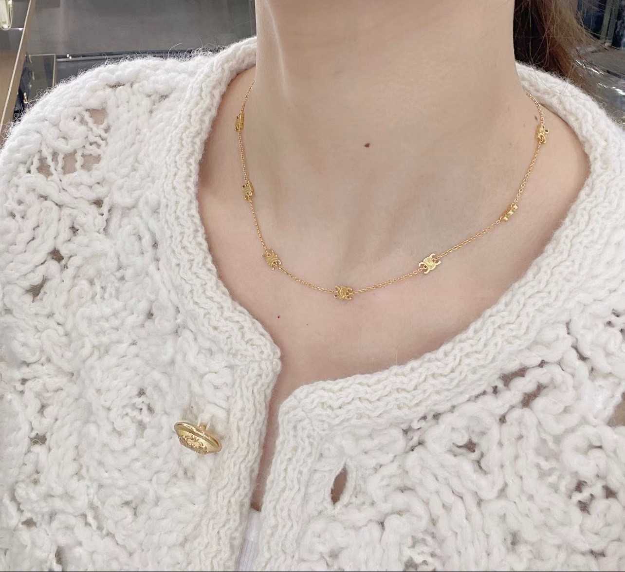 New Celine necklace     📌(ทักเชทก่อนสั่งซื้อ)
