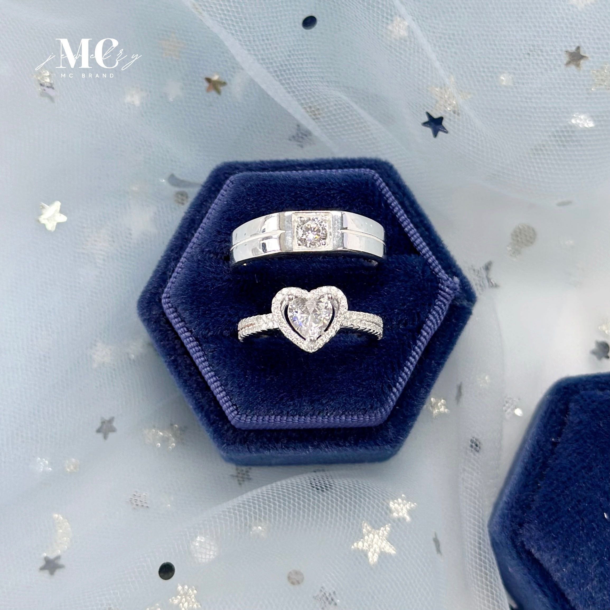 แหวนคู่เงินเเท้,เงินชุปทองคำขาวรุ่นOwen.Carina💍💖✅สลักชื่อฟรี🤍ไม่ลอกไม่แพ้ ✨แถมฟรีกล่องจิวผ้าเช็ด✨