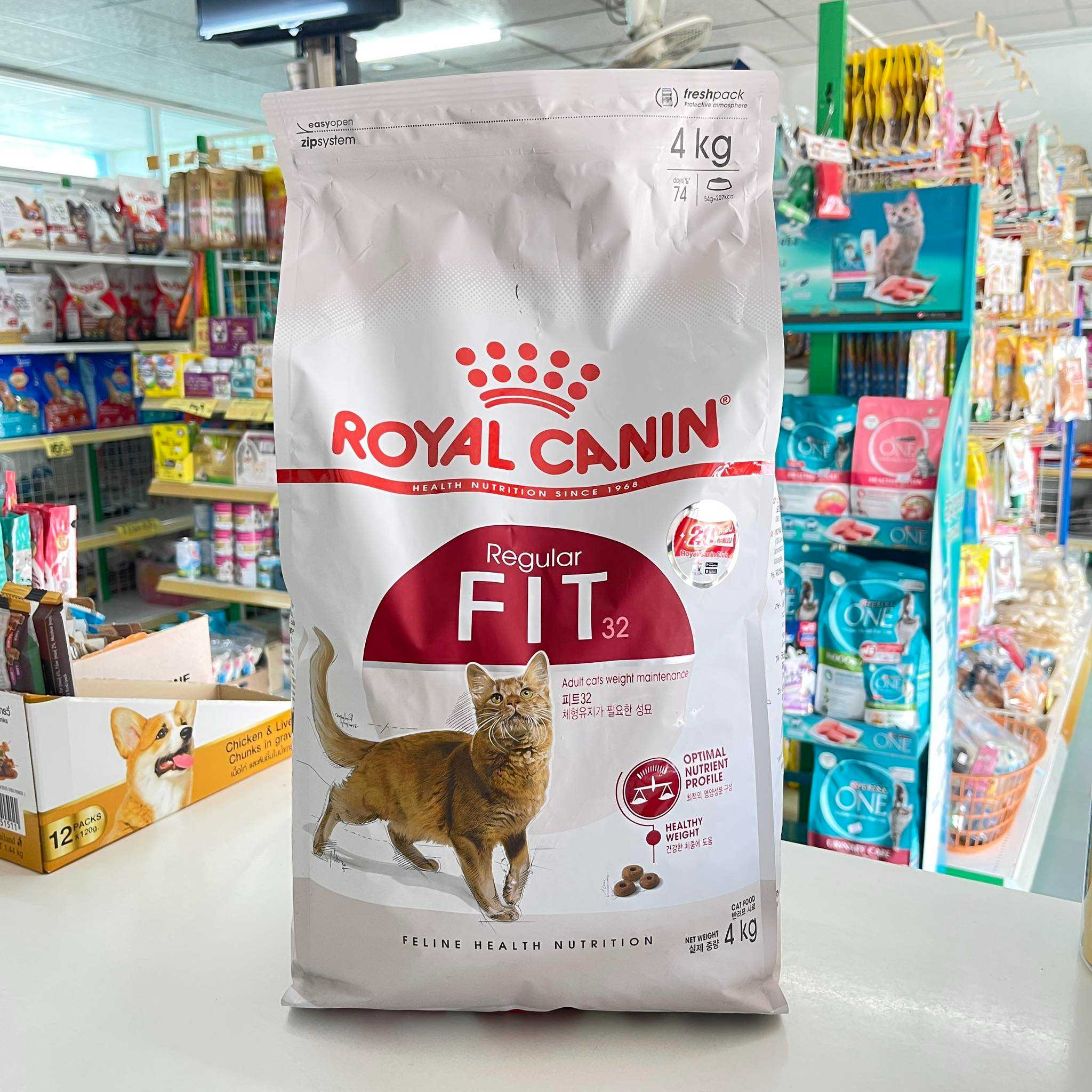Royal canin สูตร Fit