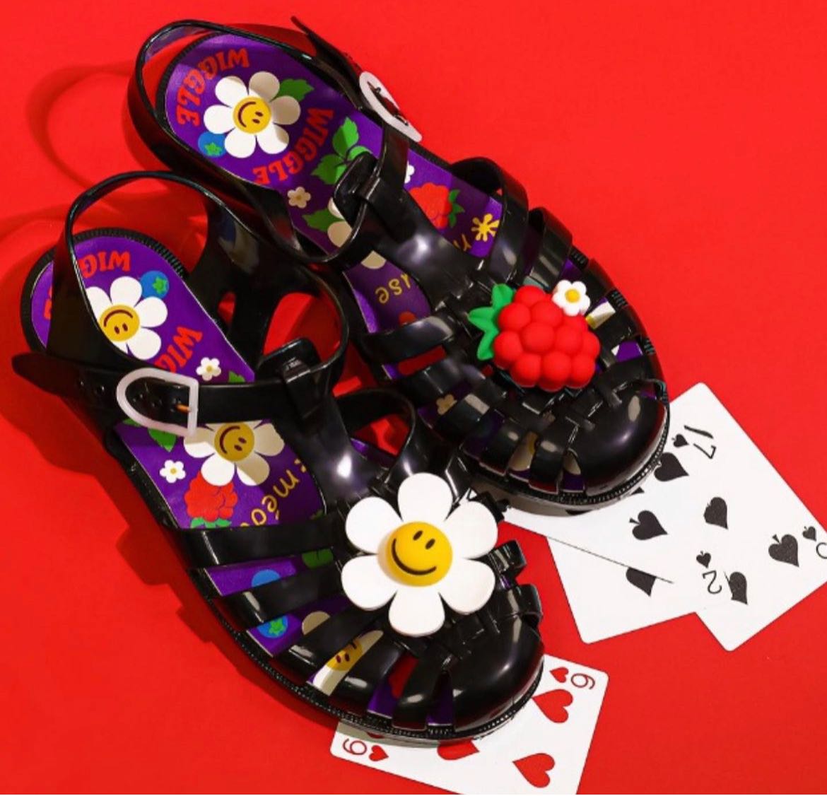 WiggleWiggle   Meduse X Wiggle Wiggle Womens Sun Sandal PVC / Silicon Charm
