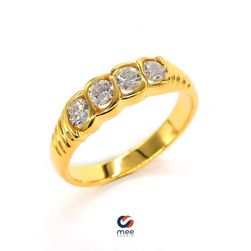 แหวนเพชรแถวตาม้า 0.64 กะรัต น้ำ 97 ตัวเรือนทองคำ 18k [RG230117]