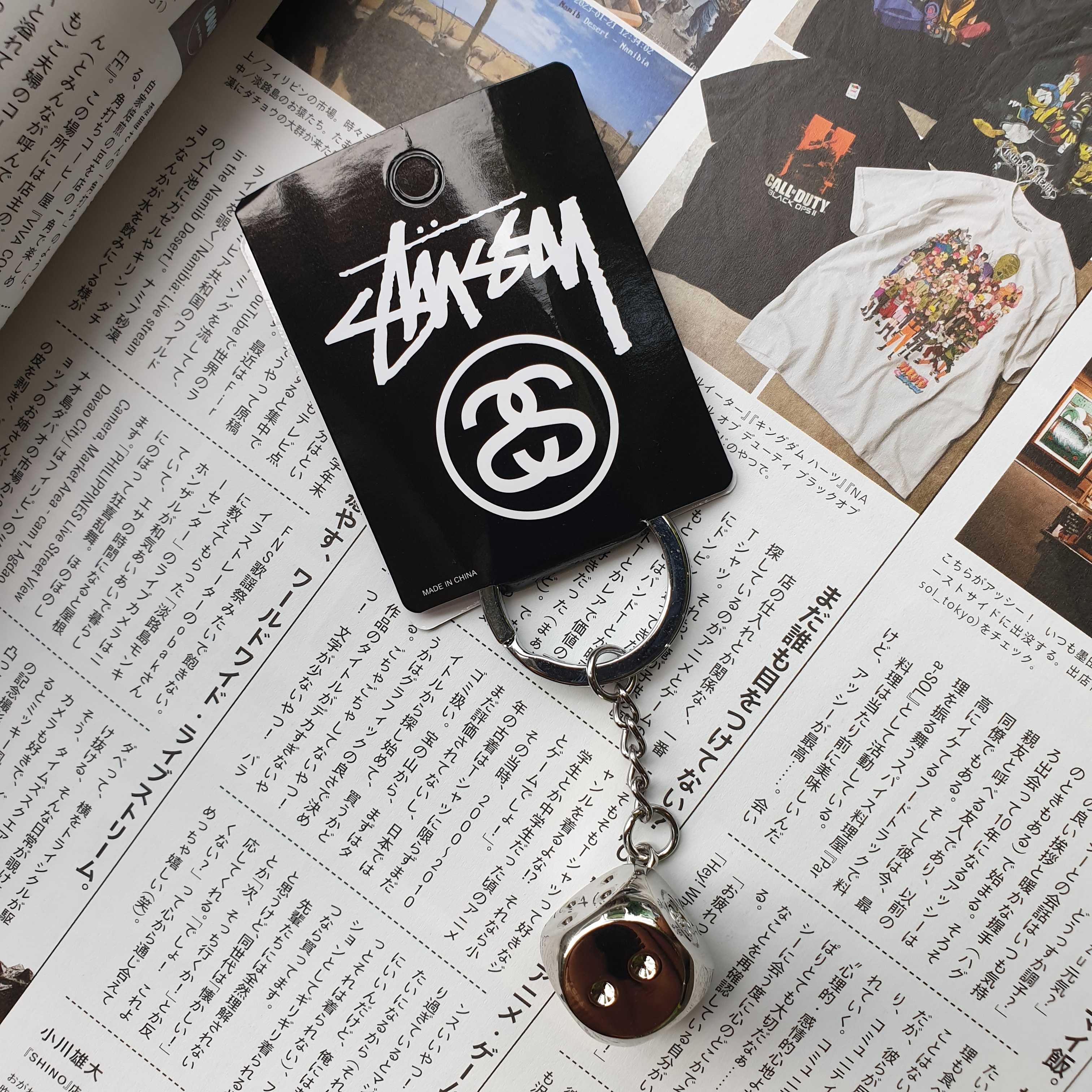 (สินค้าPREORDER15-20days) Stussy Dice keychain metal
