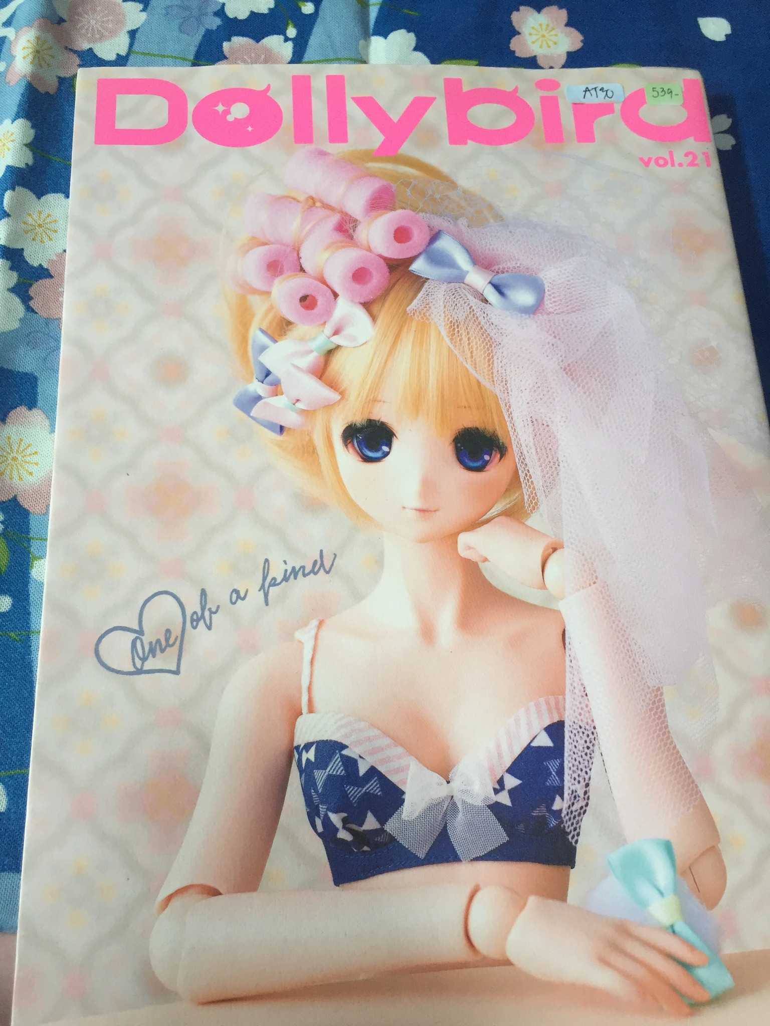 AT30 - Dollybird Vol. 21