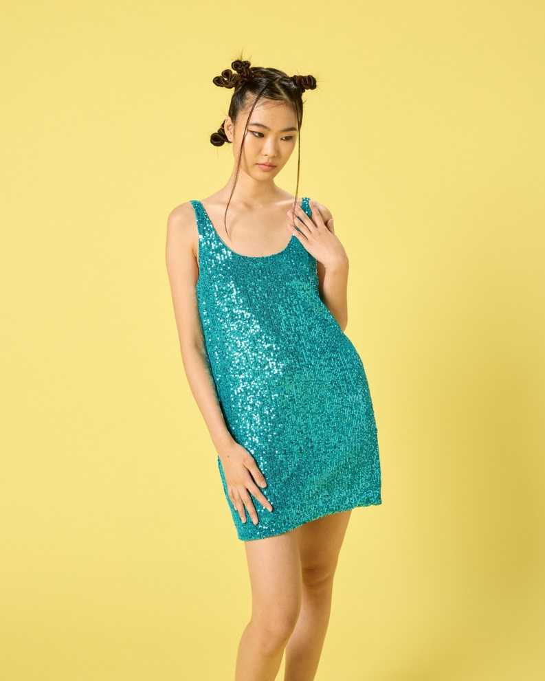 ชุดเดรสเลื่อม SPARKLE