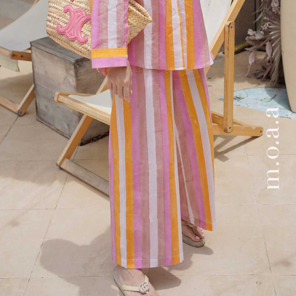 [หลุด QC] RAINBOW TROUSERS (M)