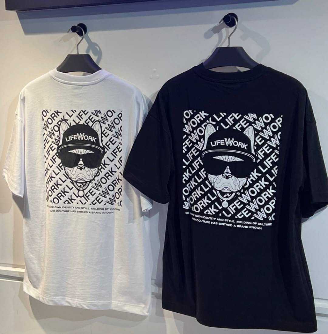 📌(ทักเชทก่อนสั่งซื้อ) ​   Life Work T-shirt  