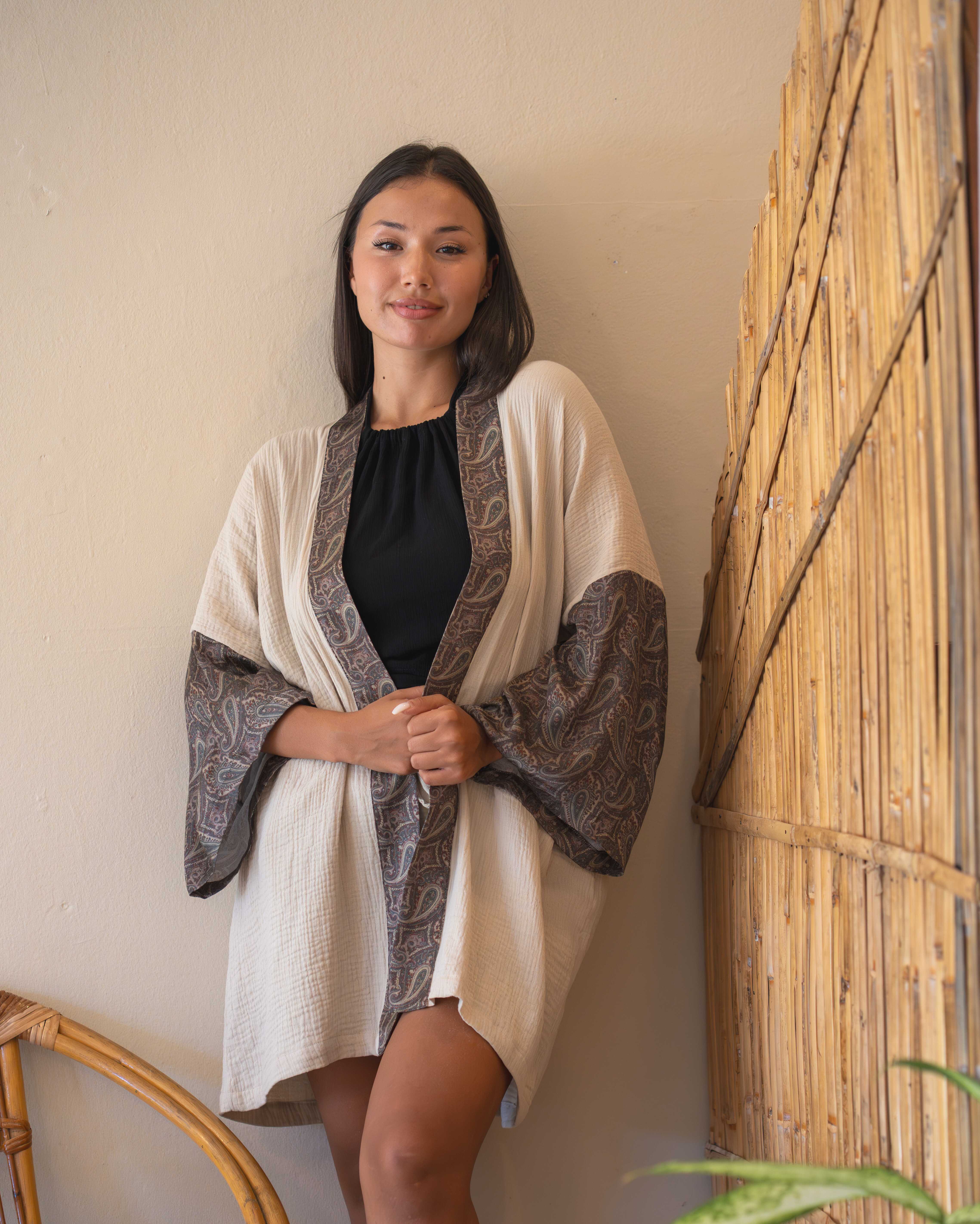 Presence Kimono