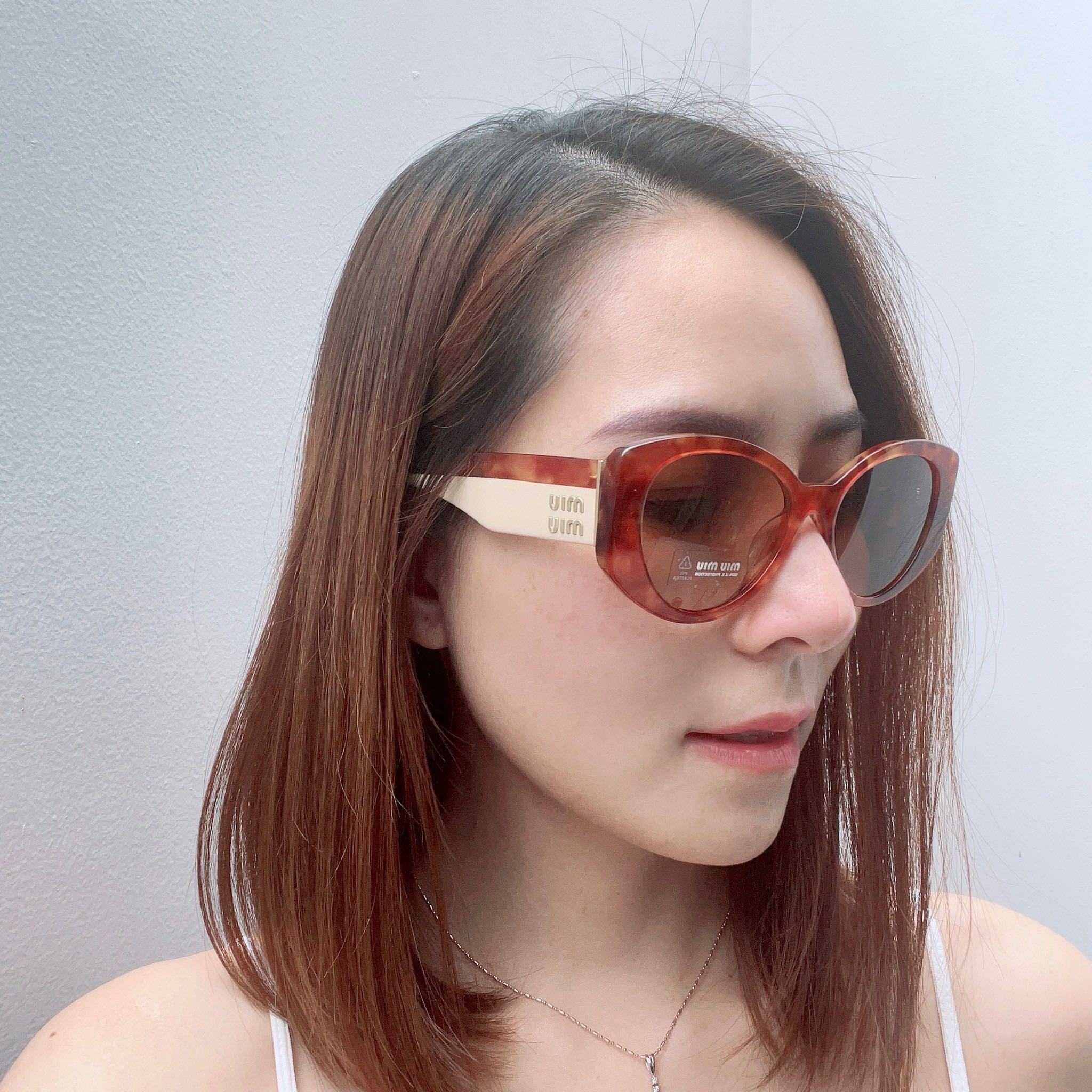 MIUMIU sunglasses / 03W