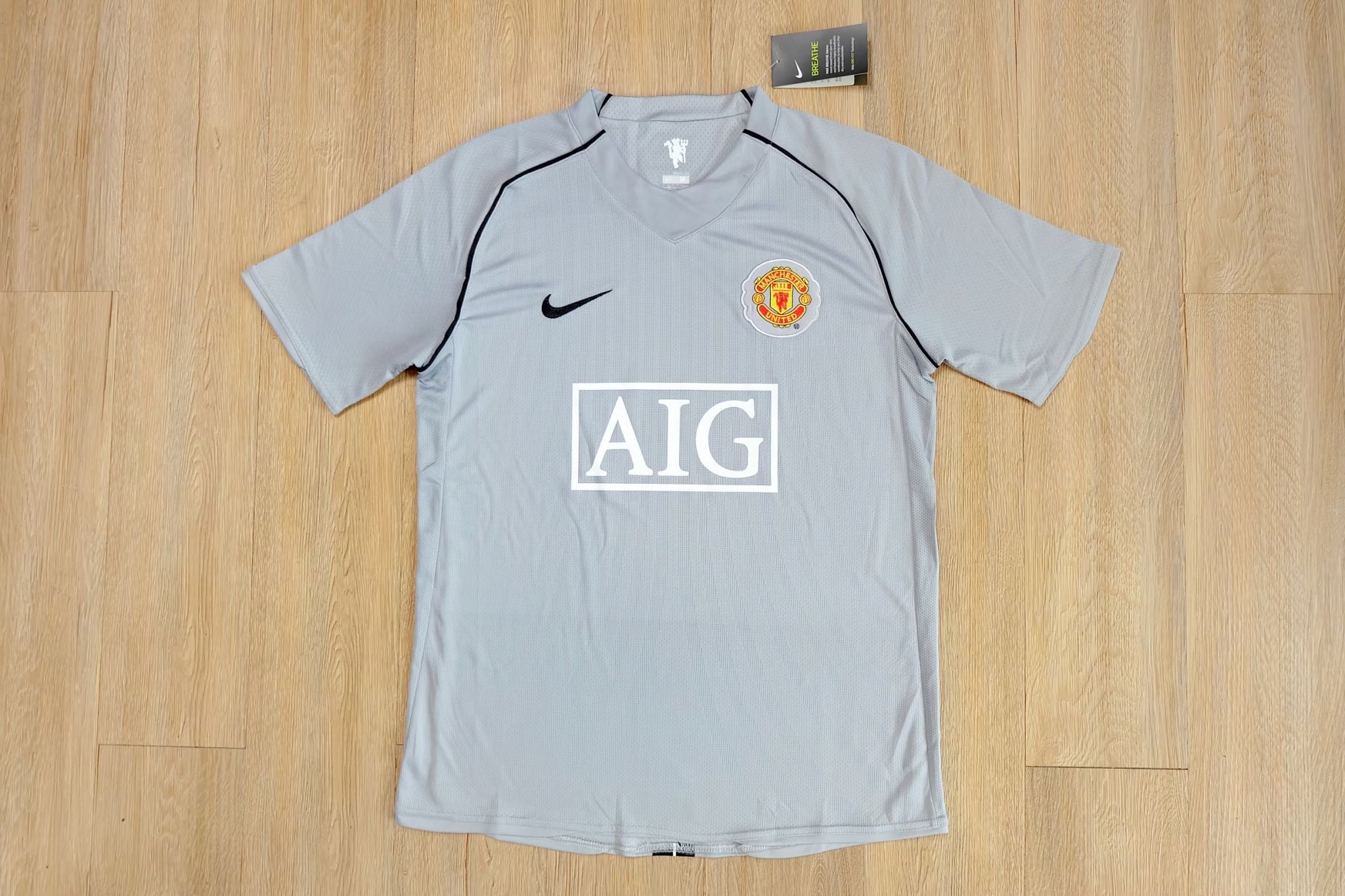เสื้อย้อนยุคเเมนยู เกรดแฟนบอล