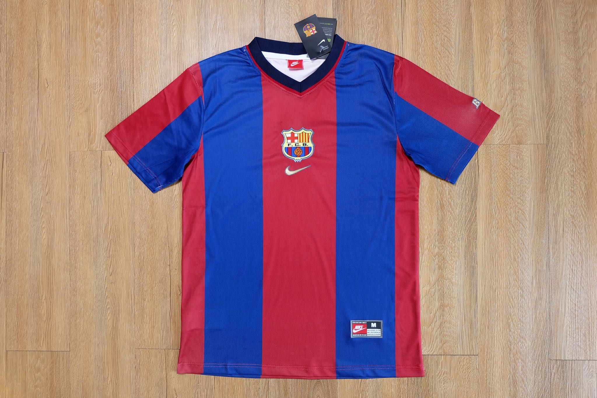 เสื้อย้อนยุคบาซ่า เกรดแฟนบอล