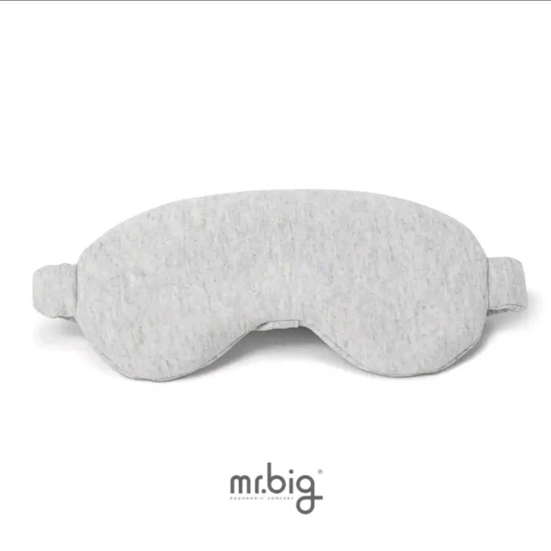 mr.big Eyeshade : ผ้าปิดตา รูปทรงที่ออกแบบมาให้ปิดตาได้รอบ กันแสงได้ดีเยี่ยม นอนหลับสบาย