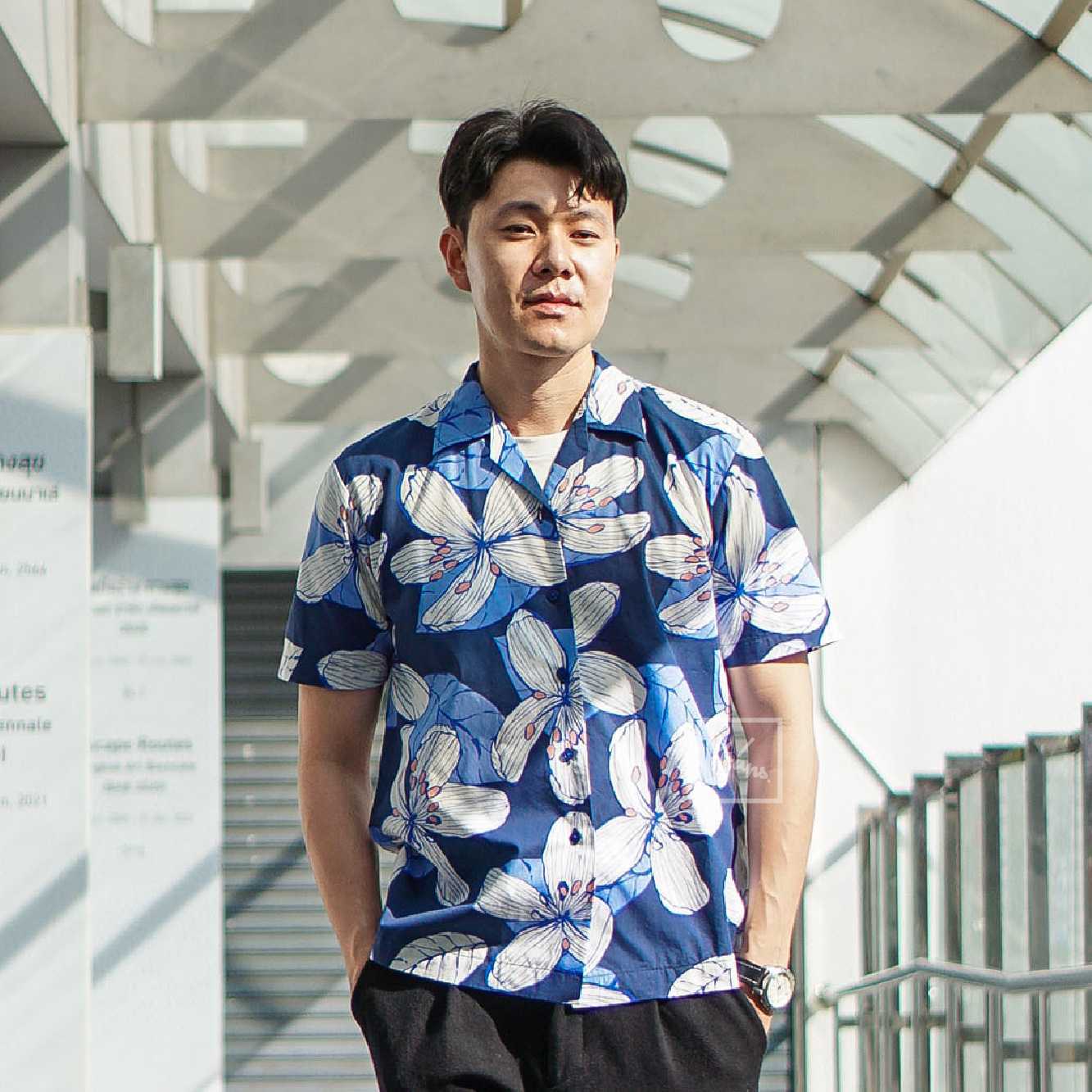Montee Shirt เสื้อเชิ้ตฮาวาย Unisex - สี Floral Blue