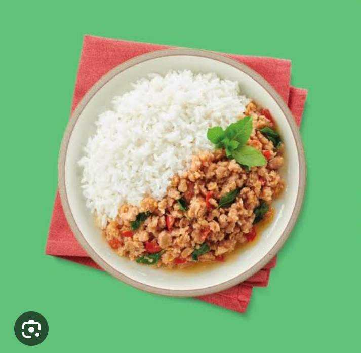 ข้าวกระเพา ร้านสะพานคู่รัก